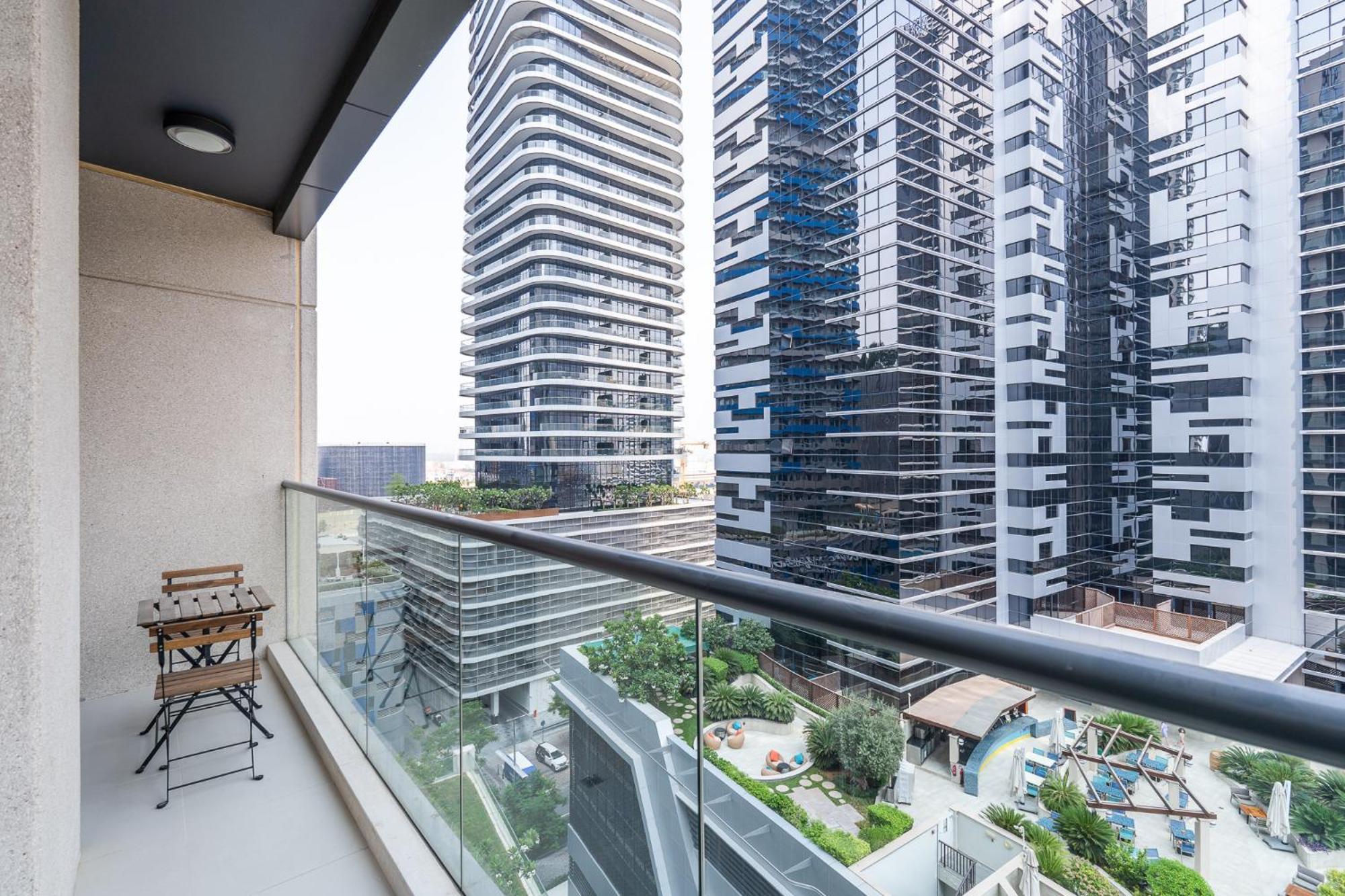 Heaven Crest Vacation Homes Downtown - Studio And 1 Bedroom Suites 2 Minute Walk To Dubai Mall And Burj Khalifa Eksteriør bilde