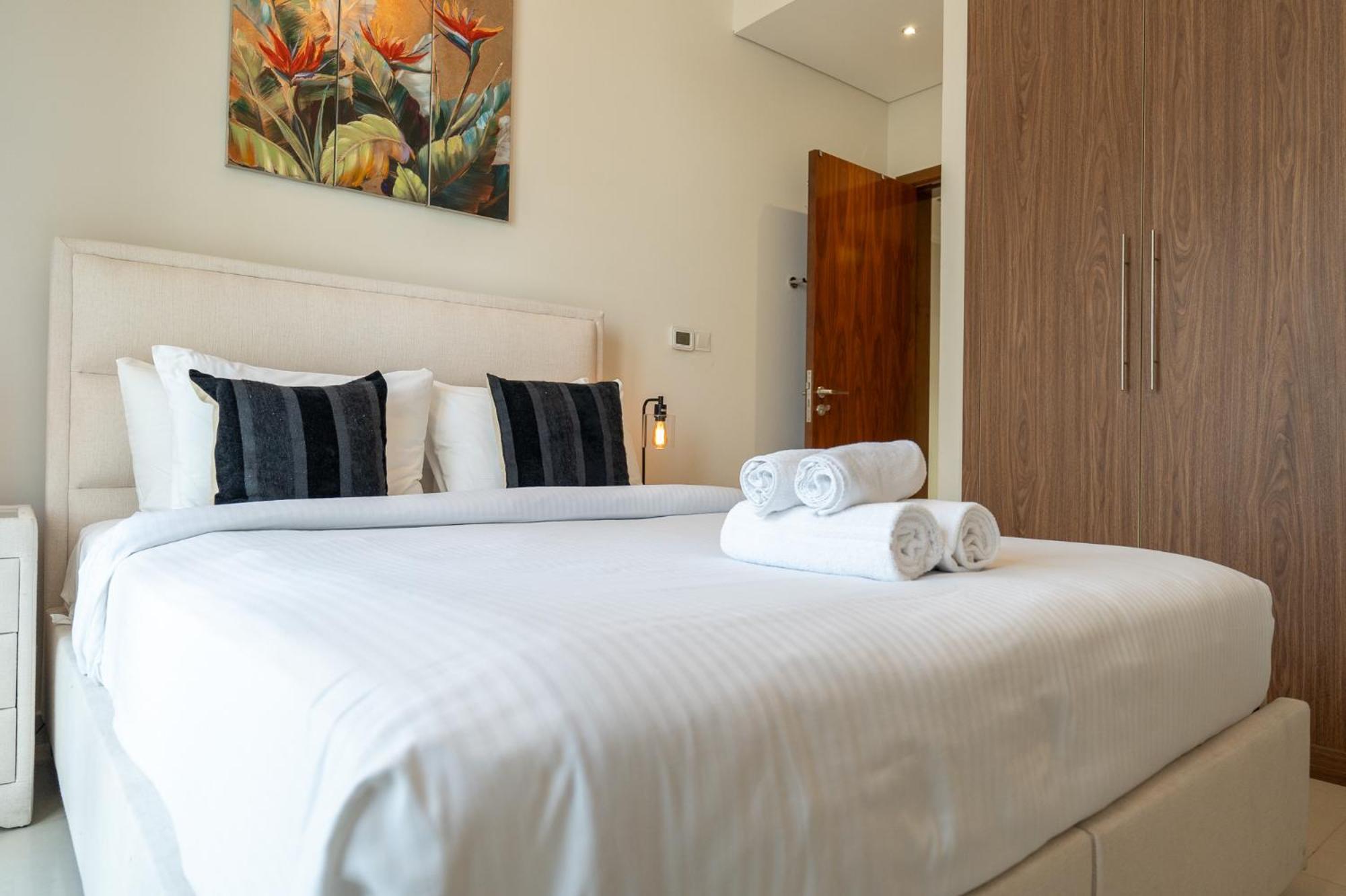 Heaven Crest Vacation Homes Downtown - Studio And 1 Bedroom Suites 2 Minute Walk To Dubai Mall And Burj Khalifa Eksteriør bilde