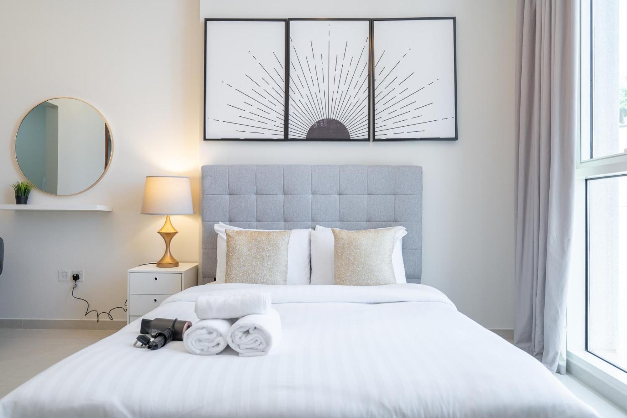 Heaven Crest Vacation Homes Downtown - Studio And 1 Bedroom Suites 2 Minute Walk To Dubai Mall And Burj Khalifa Eksteriør bilde